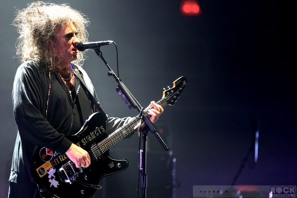 The-Cure-Concert-Review-Tour-2013-Honolulu-Hawaii-Neal-S-Blaisdell-Arena-Photos-Robert-Smith-001-RSJ