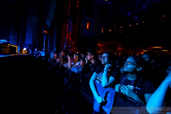 Arctic-Monkeys-Concert-Review-2013-Tour-Photos-Fox-Theater-Oakland-California-September-26-27-001-RSJ