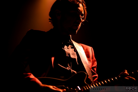 Arctic-Monkeys-Concert-Review-2013-Tour-Photos-Fox-Theater-Oakland-California-September-26-27-001-RSJ