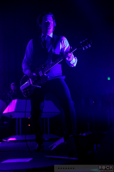 Arctic-Monkeys-Concert-Review-2013-Tour-Photos-Fox-Theater-Oakland-California-September-26-27-001-RSJ