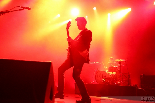 Arctic-Monkeys-Concert-Review-2013-Tour-Photos-Fox-Theater-Oakland-California-September-26-27-101-RSJ