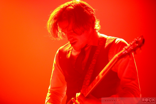 Arctic-Monkeys-Concert-Review-2013-Tour-Photos-Fox-Theater-Oakland-California-September-26-27-101-RSJ