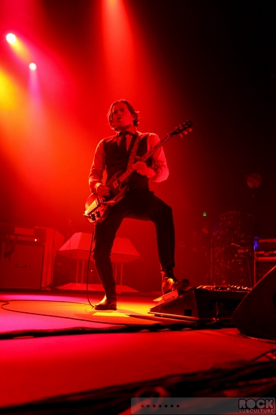 Arctic-Monkeys-Concert-Review-2013-Tour-Photos-Fox-Theater-Oakland-California-September-26-27-101-RSJ