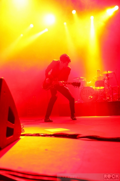 Arctic-Monkeys-Concert-Review-2013-Tour-Photos-Fox-Theater-Oakland-California-September-26-27-101-RSJ