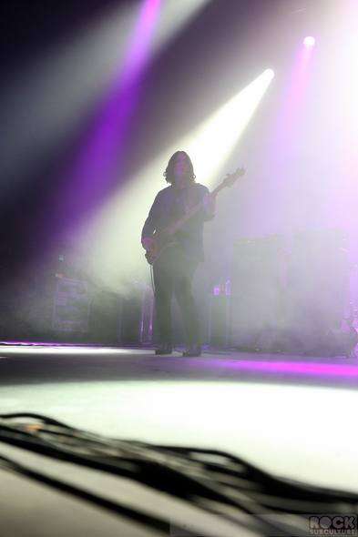 Arctic-Monkeys-Concert-Review-2013-Tour-Photos-Fox-Theater-Oakland-California-September-26-27-101-RSJ