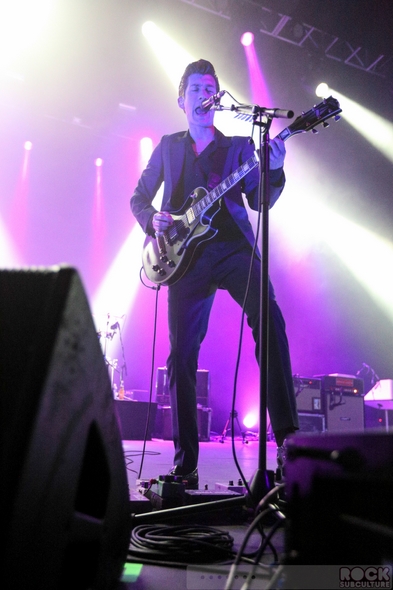 Arctic-Monkeys-Concert-Review-2013-Tour-Photos-Fox-Theater-Oakland-California-September-26-27-101-RSJ