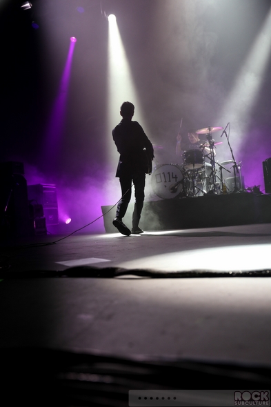 Arctic-Monkeys-Concert-Review-2013-Tour-Photos-Fox-Theater-Oakland-California-September-26-27-101-RSJ