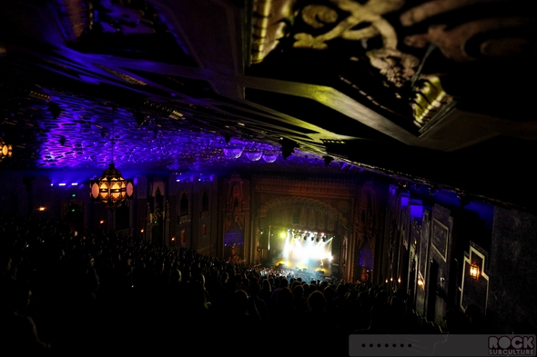 Arctic-Monkeys-Concert-Review-2013-Tour-Photos-Fox-Theater-Oakland-California-September-26-27-101-RSJ