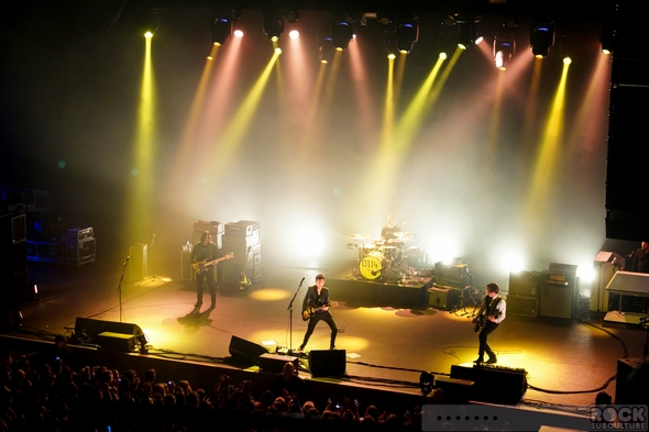 Arctic-Monkeys-Concert-Review-2013-Tour-Photos-Fox-Theater-Oakland-California-September-26-27-101-RSJ