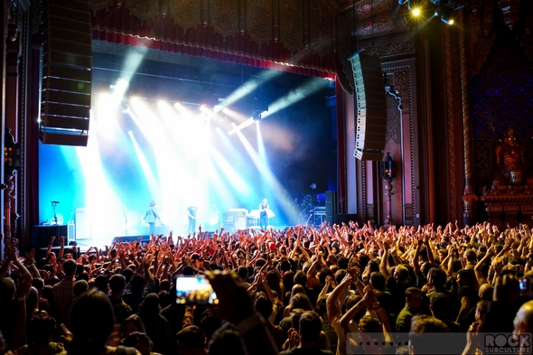 Arctic-Monkeys-Concert-Review-2013-Tour-Photos-Fox-Theater-Oakland-California-September-26-27-101-RSJ