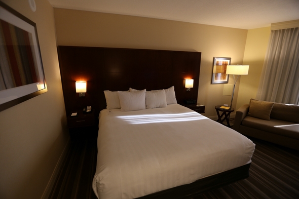 Hyatt-Regency-Houston-Downtown-Texas-Hotel-Review-Travel-Advisor-01-RSJ