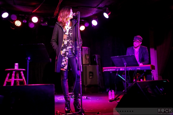 Anna-Nalick-Concert-Review-2013-Tour-California-Harlows-Sacramento-November-20-Photos-Video-001-RSJ