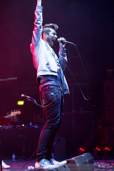 Crisis-Presents-Concert-Review-2013-Jake-Bugg-Bastille-AlunaGeorge-Foxes-Michael-Kiwanuka-Photos-001-RSJ