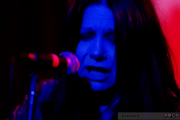 Johnette-Napolitano-Solo-Show-Concrete-Blonde-Concert-Review-January-2014-San-Diego-The-Griffin-01-RSJ