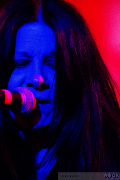 Johnette-Napolitano-Solo-Show-Concrete-Blonde-Concert-Review-January-2014-San-Diego-The-Griffin-01-RSJ