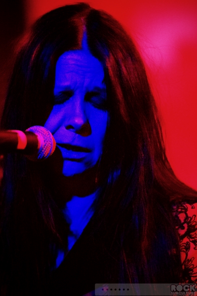 Johnette-Napolitano-Solo-Show-Concrete-Blonde-Concert-Review-January-2014-San-Diego-The-Griffin-01-RSJ