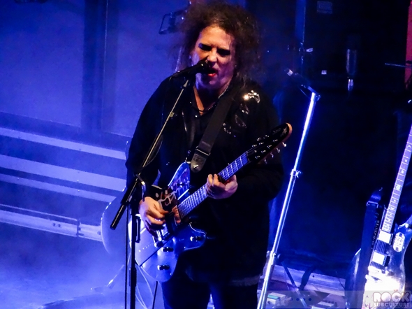 The-Cure-Royal-Albert-Hall-London-Concert-Review-Photos-2014-Teenage-Cancer-Trust-Robert-Smith-01-RSJ