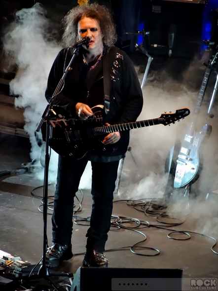 The-Cure-Royal-Albert-Hall-London-Concert-Review-Photos-2014-Teenage-Cancer-Trust-Robert-Smith-01-RSJ