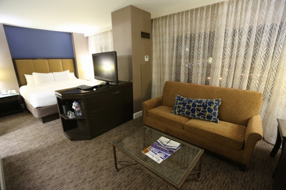 Hyatt-Dulles-at-Dulles-International-Airport-Resort-Hotel-Review-Travel-Journal-Trip-Advisor-Photos-01-RSJ