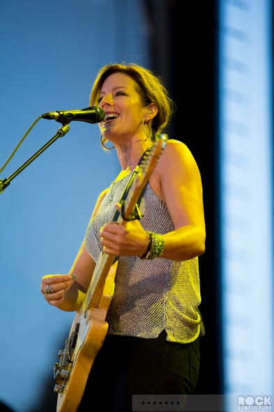 Sarah-McLachlan-Concert-Review-Shine-On-Tour-2014-US-Harveys-Outdoor-Arena-Lake-Tahoe-Nevada-Photos-Setlist-001-RSJ