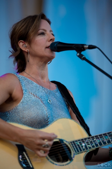 Sarah-McLachlan-Concert-Review-Shine-On-Tour-2014-US-Harveys-Outdoor-Arena-Lake-Tahoe-Nevada-Photos-Setlist-001-RSJ