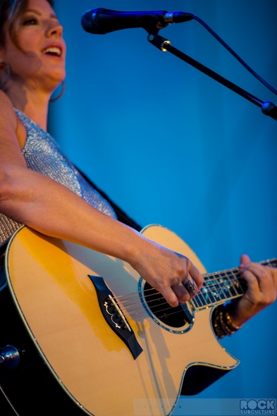 Sarah-McLachlan-Concert-Review-Shine-On-Tour-2014-US-Harveys-Outdoor-Arena-Lake-Tahoe-Nevada-Photos-Setlist-001-RSJ