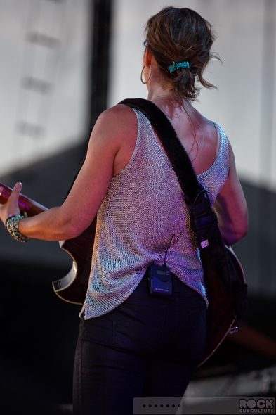 Sarah-McLachlan-Concert-Review-Shine-On-Tour-2014-US-Harveys-Outdoor-Arena-Lake-Tahoe-Nevada-Photos-Setlist-001-RSJ