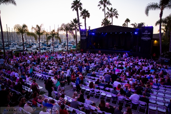 Tori-Amos-Concert-Review-Unrepentant-Geraldines-Tour-2014-San-Diego-Humphreys-Concerts-By-The-Bay-Outdoor-Amphiteatre-01-RSJ