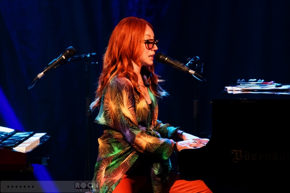 Tori-Amos-Concert-Review-Unrepentant-Geraldines-Tour-2014-San-Diego-Humphreys-Concerts-By-The-Bay-Outdoor-Amphiteatre-01-RSJ