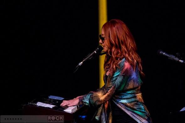 Tori-Amos-Concert-Review-Unrepentant-Geraldines-Tour-2014-San-Diego-Humphreys-Concerts-By-The-Bay-Outdoor-Amphiteatre-01-RSJ