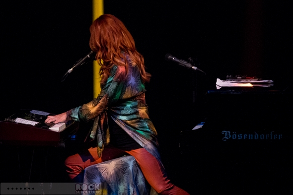 Tori-Amos-Concert-Review-Unrepentant-Geraldines-Tour-2014-San-Diego-Humphreys-Concerts-By-The-Bay-Outdoor-Amphiteatre-01-RSJ