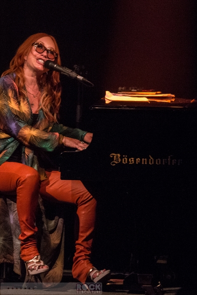 Tori-Amos-Concert-Review-Unrepentant-Geraldines-Tour-2014-San-Diego-Humphreys-Concerts-By-The-Bay-Outdoor-Amphiteatre-01-RSJ