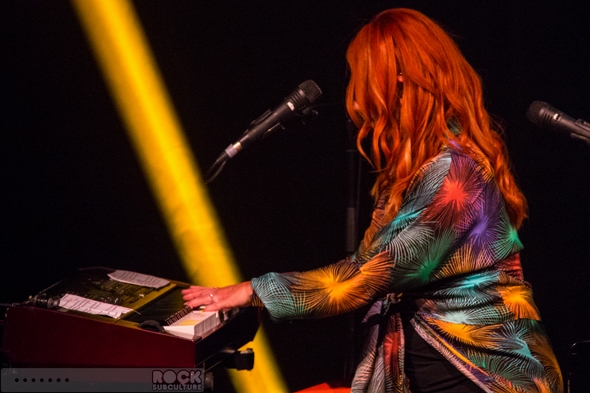 Tori-Amos-Concert-Review-Unrepentant-Geraldines-Tour-2014-San-Diego-Humphreys-Concerts-By-The-Bay-Outdoor-Amphiteatre-01-RSJ