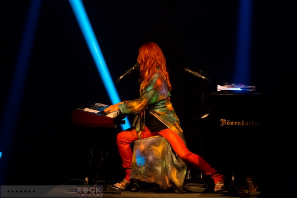 Tori-Amos-Concert-Review-Unrepentant-Geraldines-Tour-2014-San-Diego-Humphreys-Concerts-By-The-Bay-Outdoor-Amphiteatre-01-RSJ