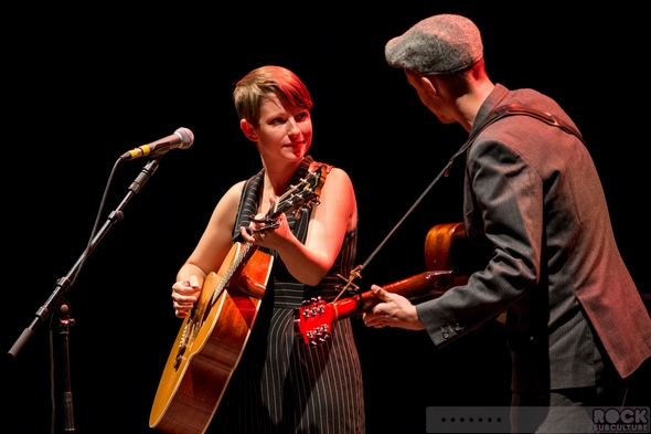 Tori-Amos-Unrepentant-Geraldines-Tour-2014-Concert-Review-Paramount-Theatre-Oakland-Photos-Setlist-01-RSJ