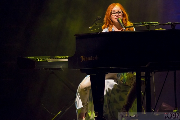 Tori-Amos-Unrepentant-Geraldines-Tour-2014-Concert-Review-Paramount-Theatre-Oakland-Photos-Setlist-01-RSJ