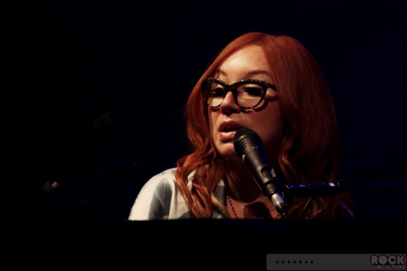 Tori-Amos-Unrepentant-Geraldines-Tour-2014-Concert-Review-Paramount-Theatre-Oakland-Photos-Setlist-01-RSJ