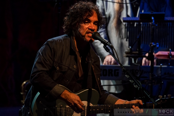 Darryl-Hall-and-John-Oates-Concert-Review-Tour-2014-Live-Photos-Mountain-Winery-Saratoga-Setlist-October-01-RSJ