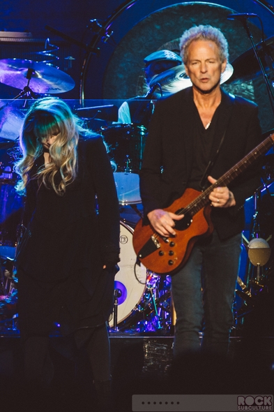 Fleetwood-Mac-Concert-Review-2014-On-With-The-Tour-Live-Photos-Sacramento-Sleep-Train-Arena-01-RSJ