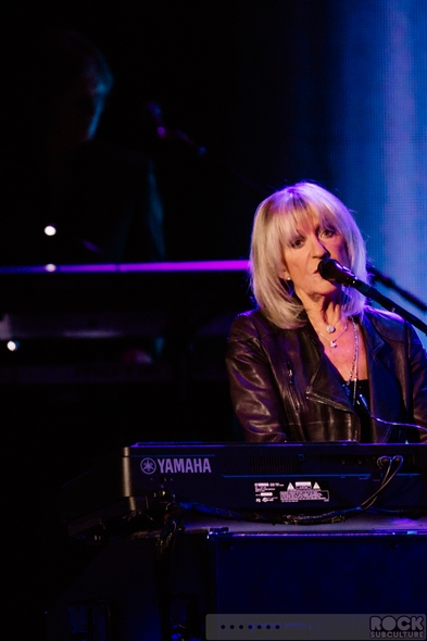 Fleetwood-Mac-Concert-Review-2014-On-With-The-Tour-Live-Photos-Sacramento-Sleep-Train-Arena-01-RSJ