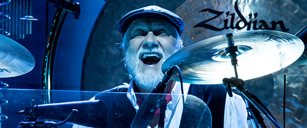 Fleetwood-Mac-Concert-Review-2014-On-With-The-Tour-Live-Photos-Sacramento-Sleep-Train-Arena-FIa